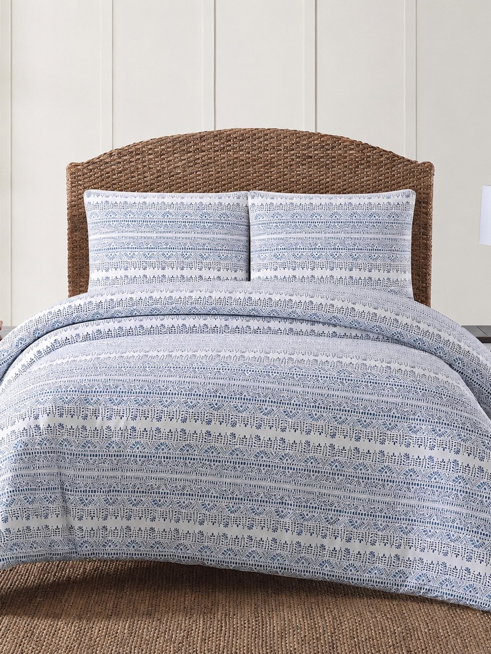 Oceanfront Resort Reef Blue White Full Queen 3pc Quilt Set